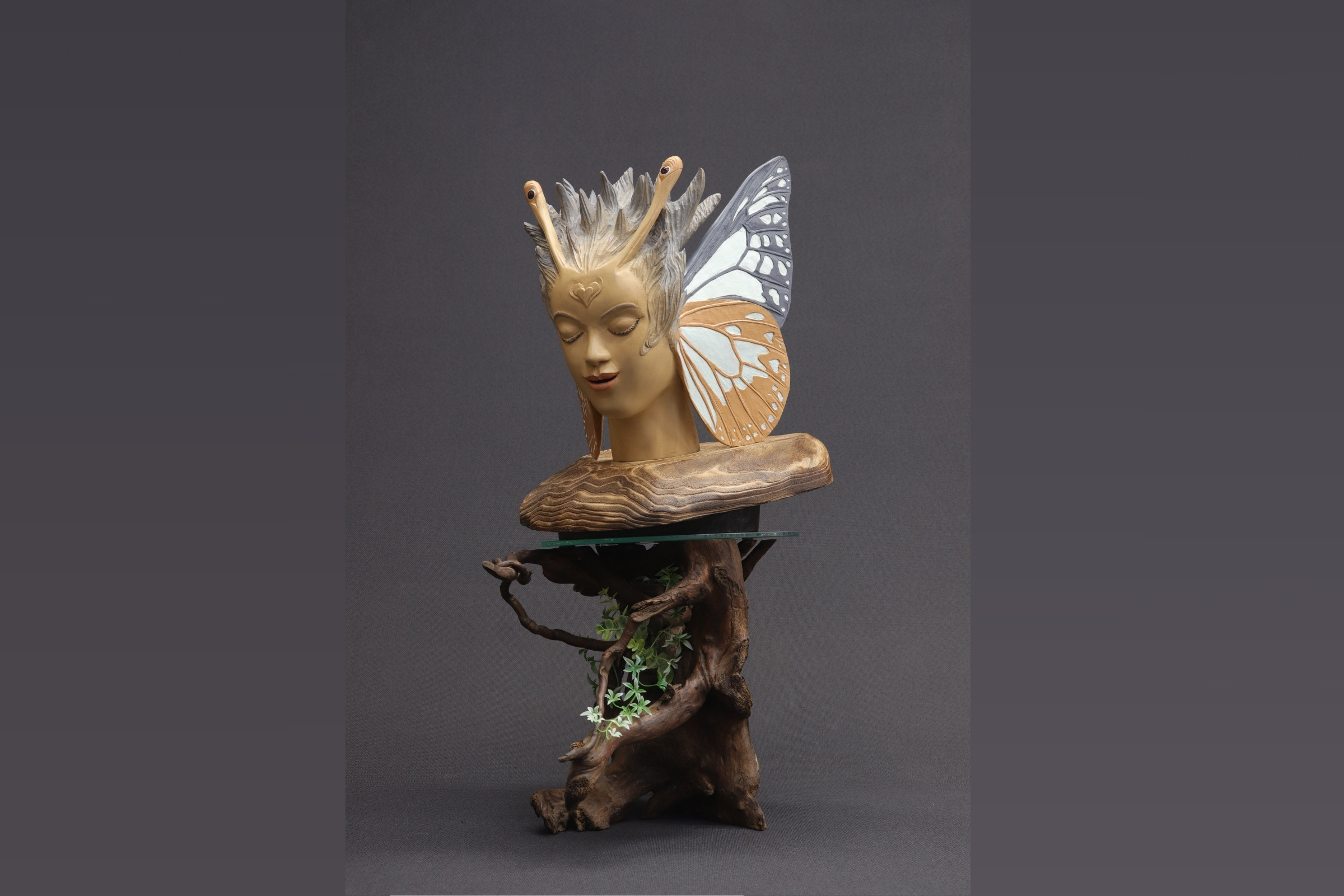 笹川むもん_蝶聴レディー